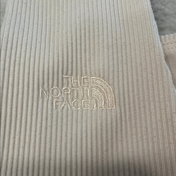 The North Face Guide Forward Rib Tank - Picture 9 of 10